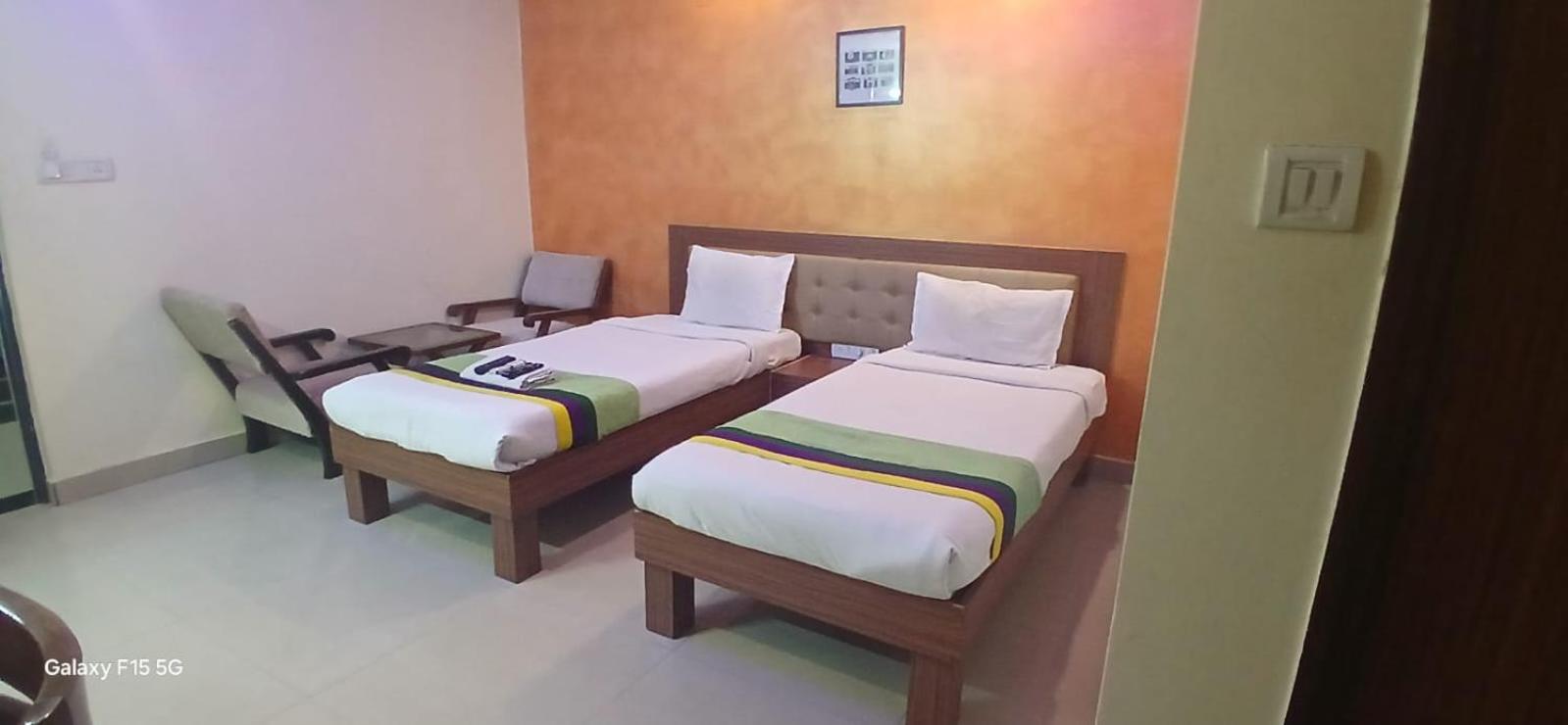 Grand Plaza Hotel - Nampally - Hyderabad Railway Station - Fish Prasadam 2025 - Free Breakfast - Deccan Railway Station - Lakdikapul Гайдарабад Екстер'єр фото