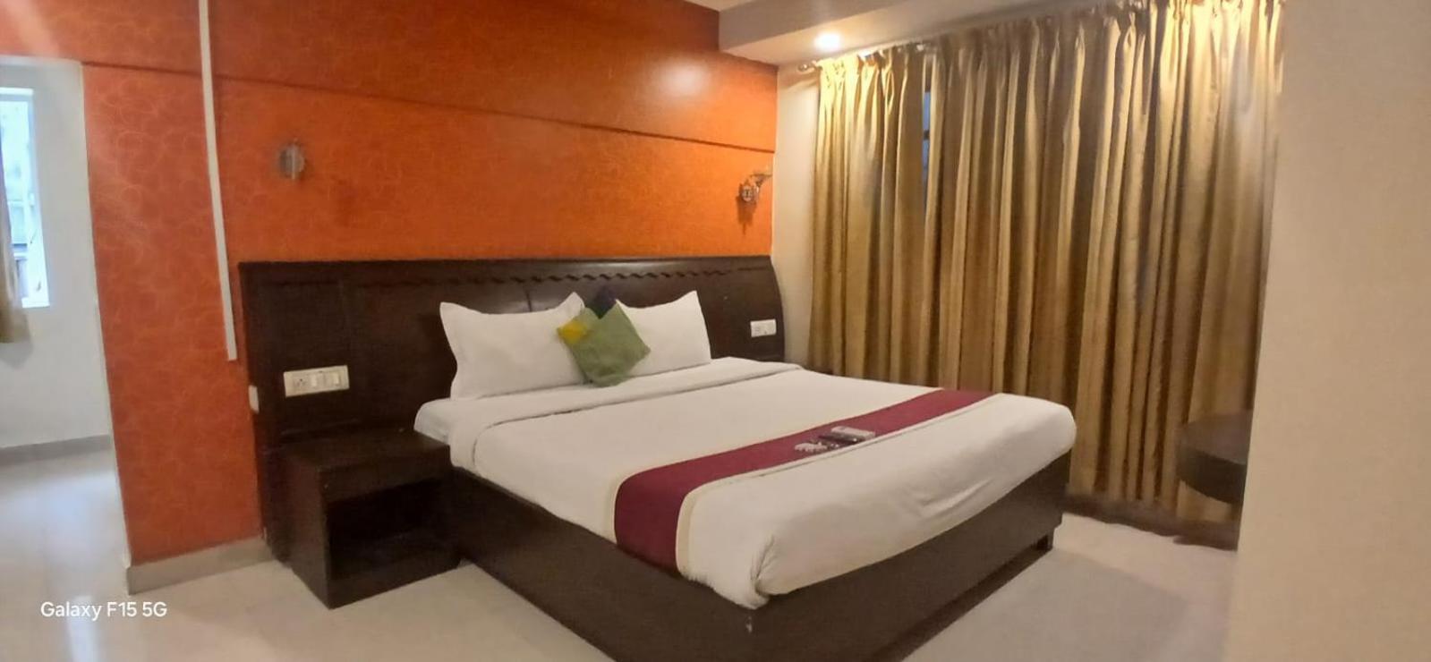 Grand Plaza Hotel - Nampally - Hyderabad Railway Station - Fish Prasadam 2025 - Free Breakfast - Deccan Railway Station - Lakdikapul Гайдарабад Екстер'єр фото